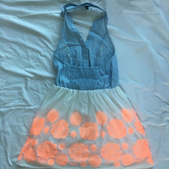 Casual Halter Dress - Picture 2 of 2